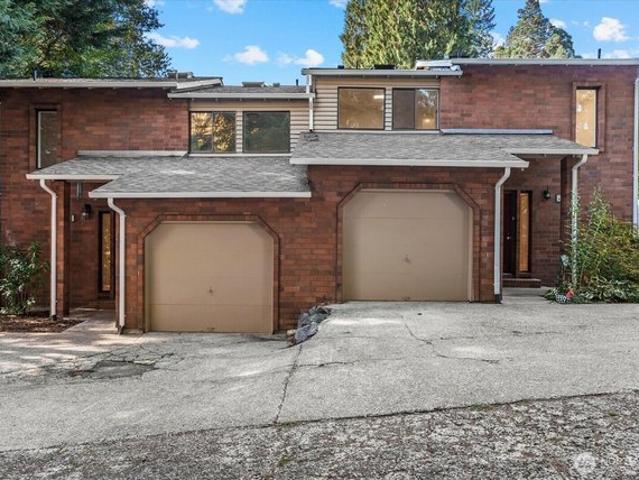 House for sale in Bear Creek, Redmond