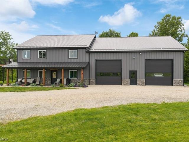 House for sale in Uhrichsville, Tuscarawas County