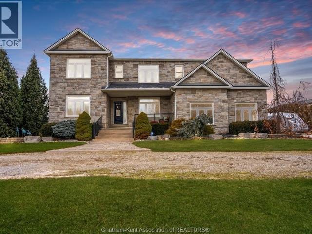 House for sale in Chatham–kent, Ontario