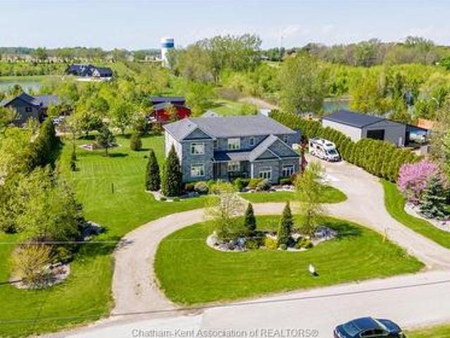 House for sale in Chatham–kent, Ontario
