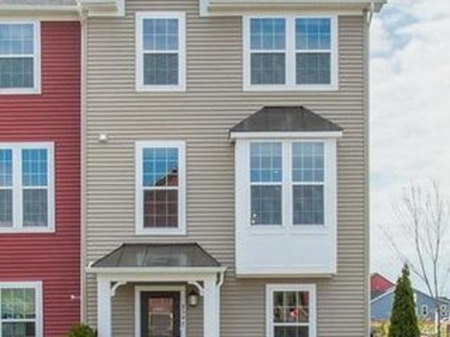 Townhouse for sale in Virginia