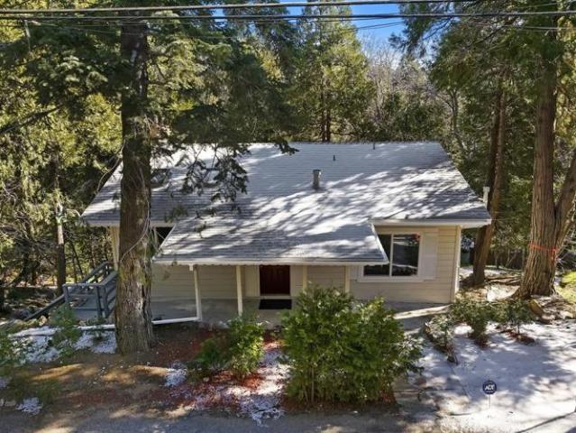 House for sale in Cedarpines Park, California