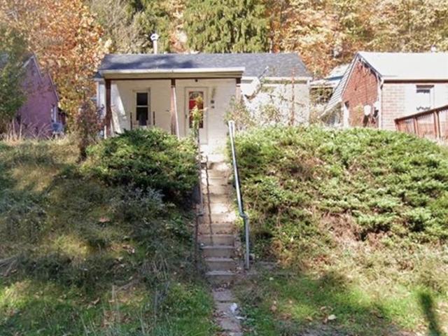 House for sale in Crescent, Pennsylvania