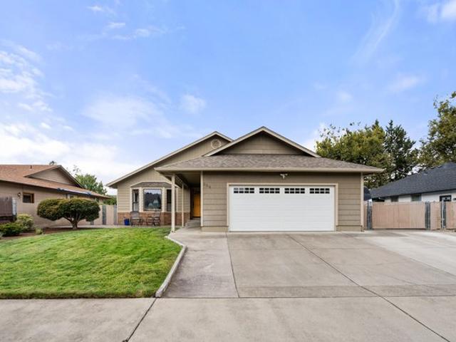 House for sale in Oregonia