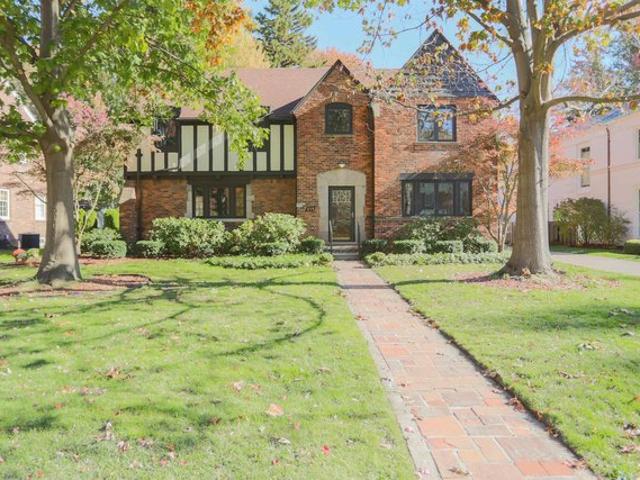 House for sale in Grosse Pointe, Michigan