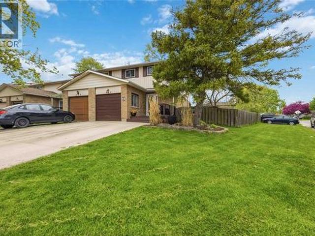 House for sale in Brights Grove, Ontario