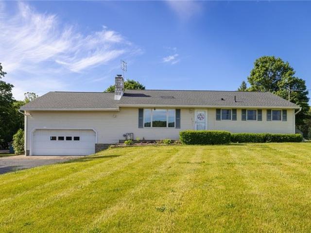 House for sale in Macedon, New York