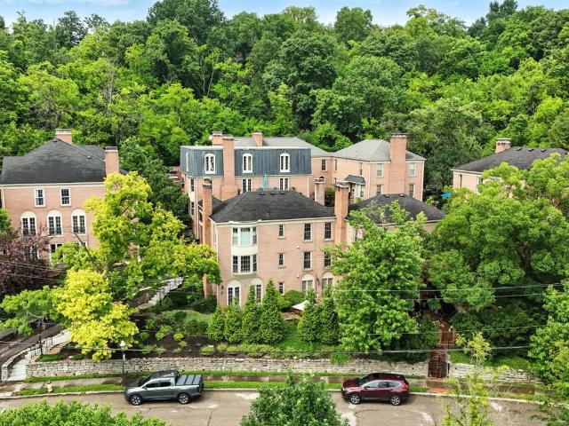 Condo for sale in Roselawn, Ohio