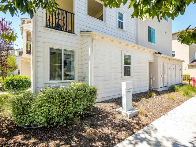 Townhouse for sale in Newark