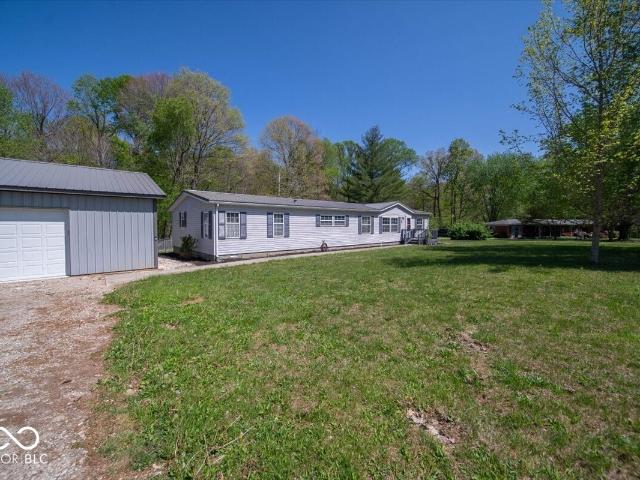 House for sale in Commiskey, Indiana