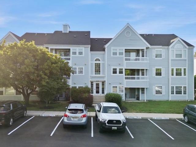 Condo for sale in Ellicott City, Maryland