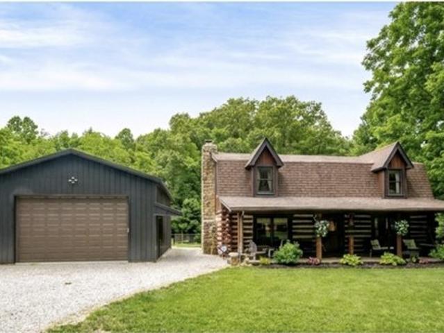 House for sale in Morgantown, Indiana