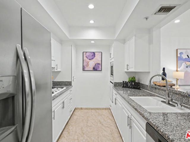 Property for rent in Canoga Park, California