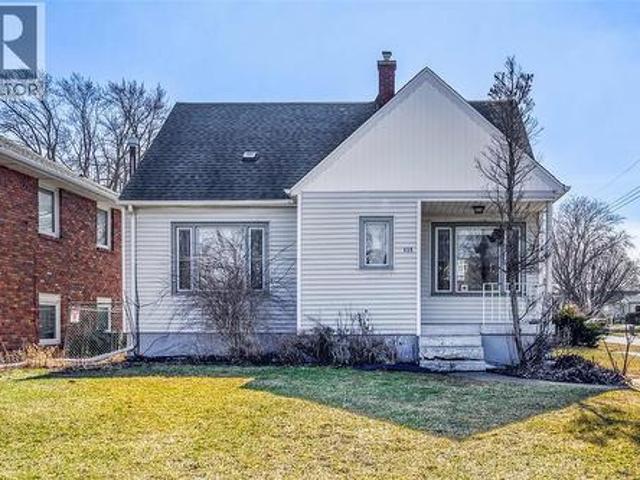 Commercial for rent in Brights Grove, Ontario