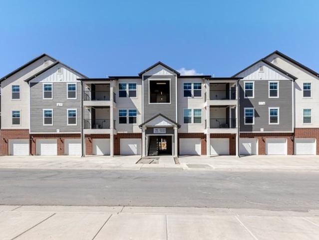Condo for sale in Saratoga Springs, Utah