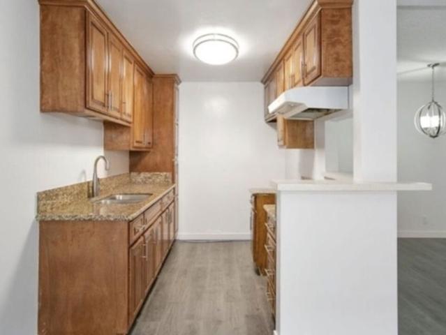 Condo for sale in Inglewood, California