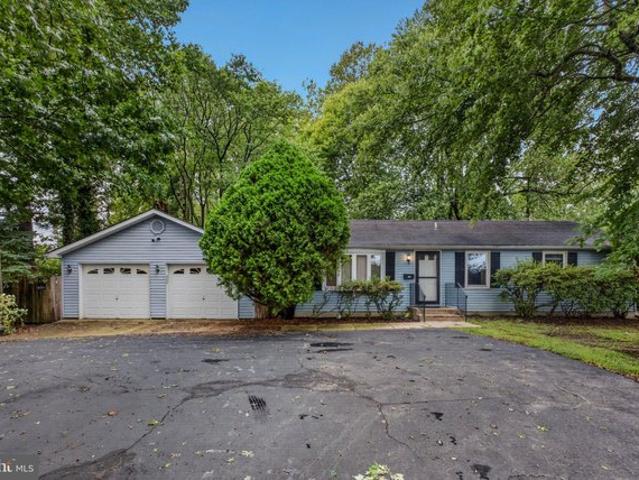 House for sale in Stinnett, Chesapeake Beach