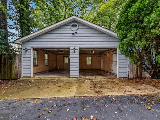 House for sale in Stinnett, Chesapeake Beach