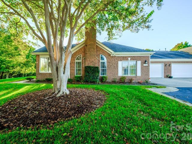 Condo for sale in Highland Creek, Charlotte
