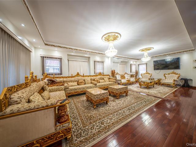 House for sale in Brooklyn Manor, New York