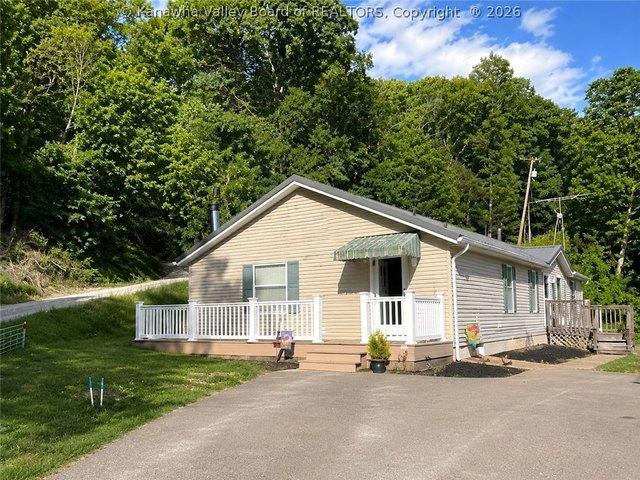 House for sale in Point Pleasant, West Virginia