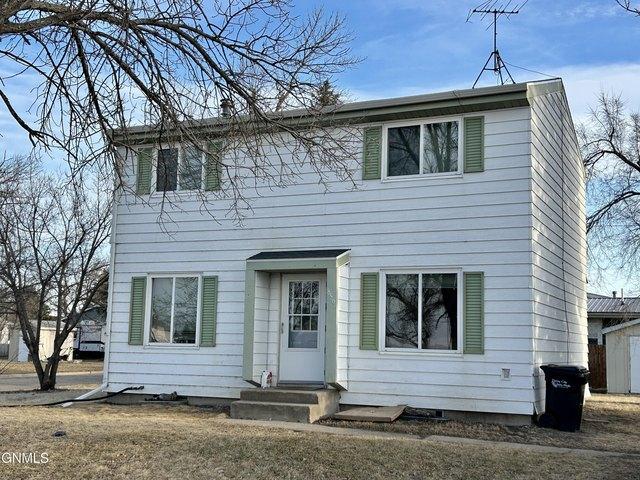 House for sale in Valley City, North Dakota