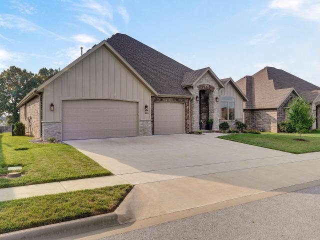 House for sale in Nixa, Missouri