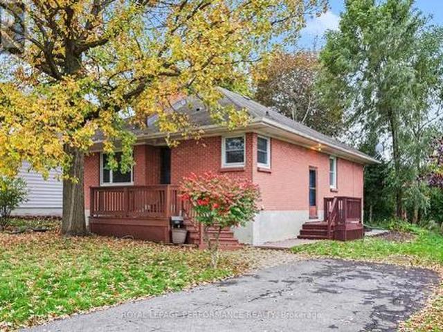 House for sale in Bay, Ottawa