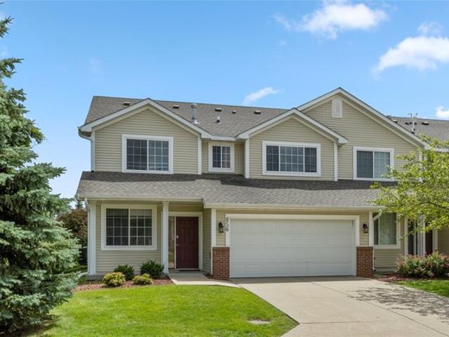 Townhouse for sale in Waukee, Iowa
