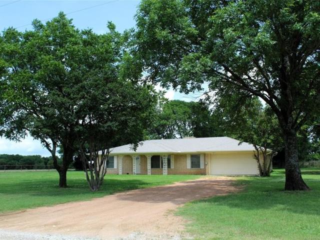 House for sale in Calera, Oklahoma