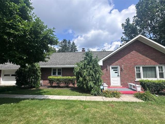 House for sale in Erie, Pennsylvania