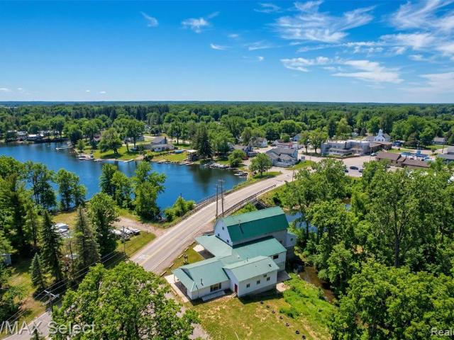 Commercial for sale in Linden, Michigan