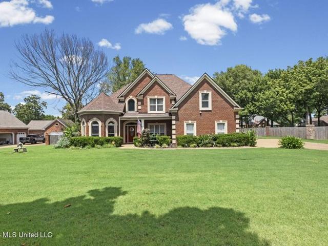 House for sale in Nesbit, Mississippi