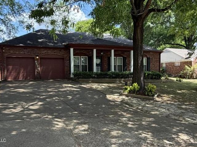 House for sale in Southaven, Mississippi