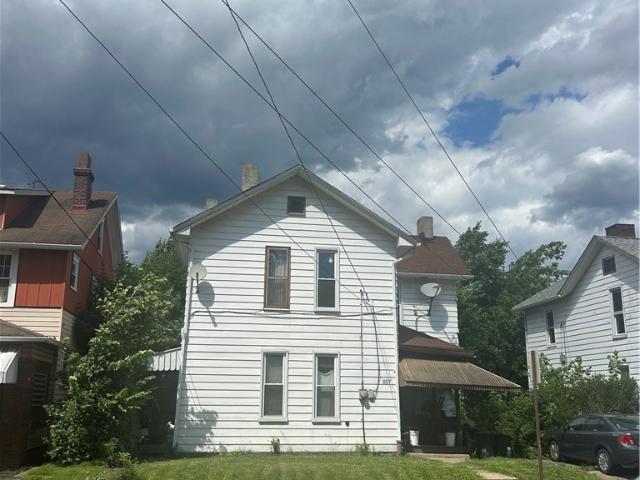 House for sale in Coraopolis, Pennsylvania