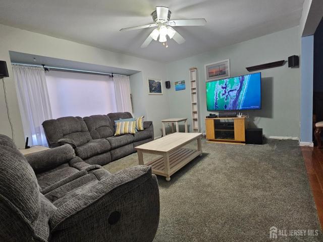 Townhouse for sale in East Windsor Townhouse for sale in East Windsor