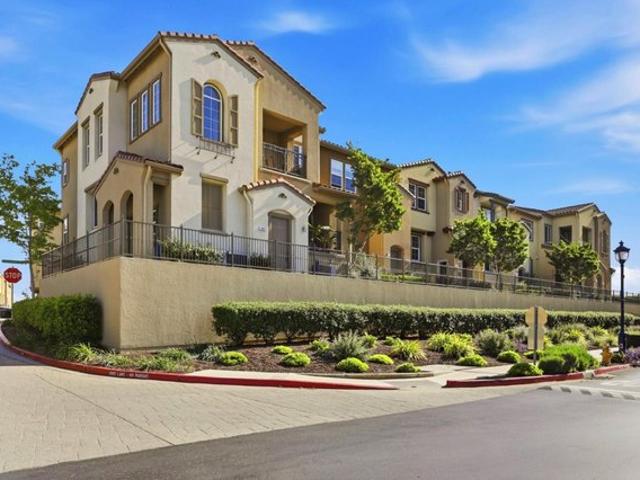 Townhouse for sale in Milpitas, California