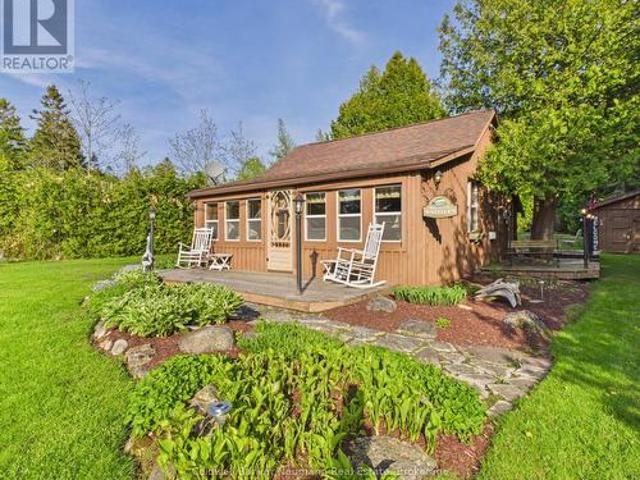 House for sale in Ontario