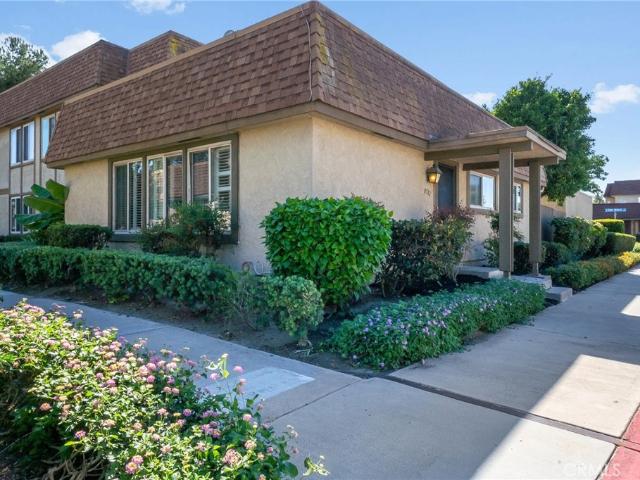 Townhouse for sale in La Palma, Orange County