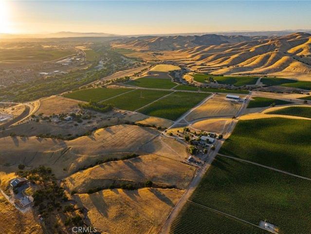 Land for sale in San Miguel, California