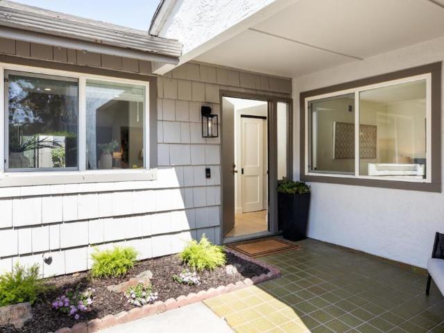 Townhouse for sale in San Mateo, California
