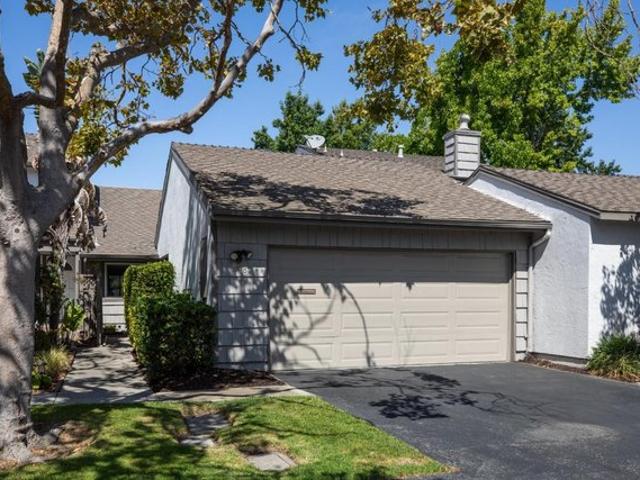 Townhouse for sale in San Mateo, California