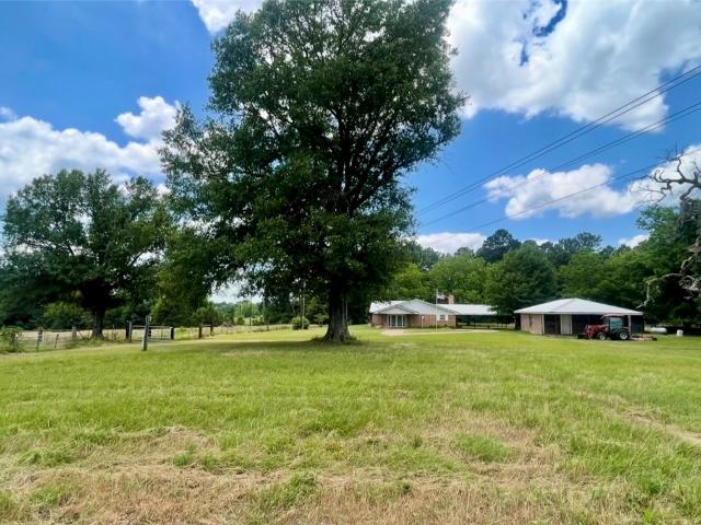 House for sale in Grapeland, Texas