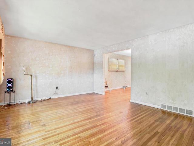House for sale in Rydal, Pennsylvania