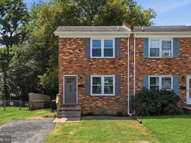 Townhouse for sale in Virginia