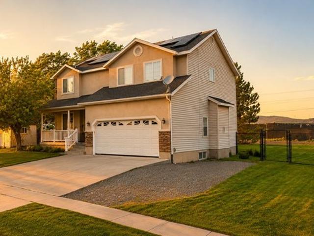 House for sale in Saratoga Springs, Utah