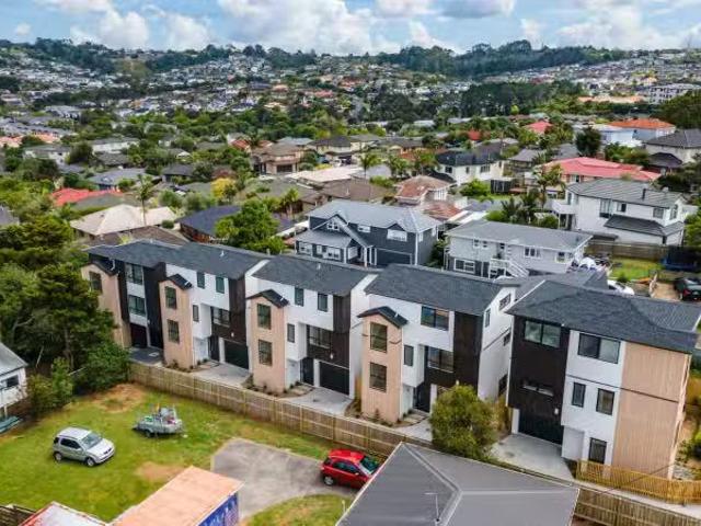 House for sale in Wairau Valley