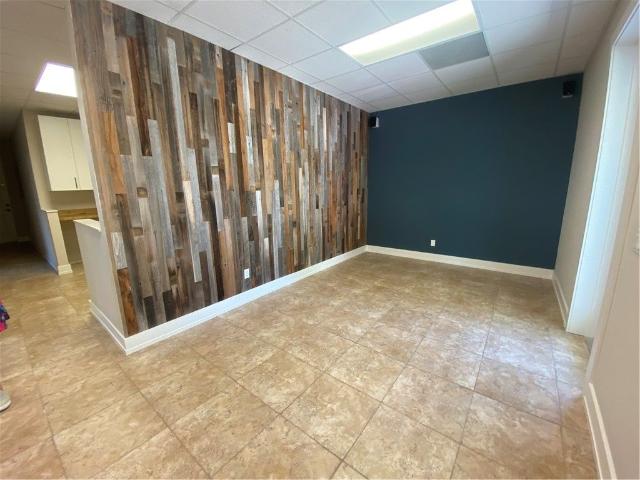 Commercial for rent in Vero Beach, Florida