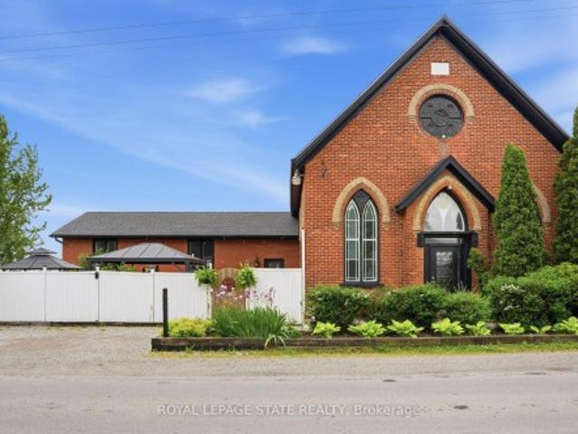 House for sale in Ontario