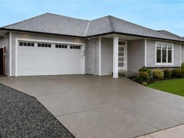 House for sale in Comox, British Columbia